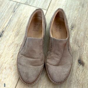 Naturlizer loafers 6.5